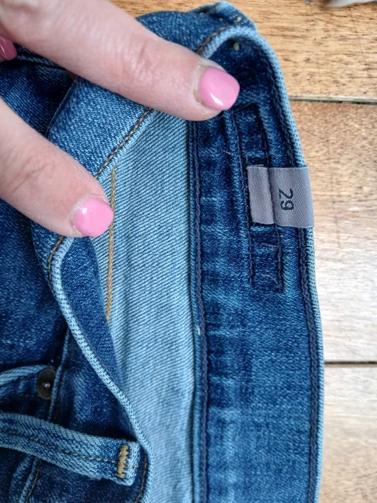 Citizens of Humanity Mid Wash Straight-Leg Jeans with Asymmetrical Hem - Picture 6 of 12